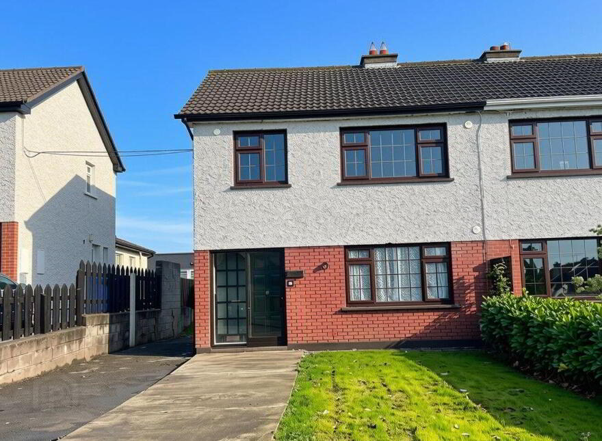 Dambreegie, 35 Valley Court, Dublin Road, Athlone, N37D6X4