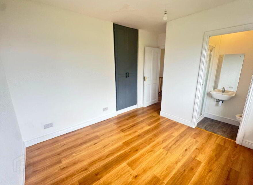 Dambreegie, 35 Valley Court, Dublin Road, Athlone, N37D6X4