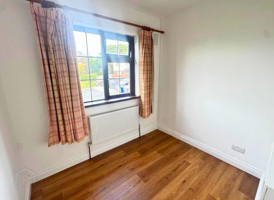 Dambreegie, 35 Valley Court, Dublin Road, Athlone, N37D6X4