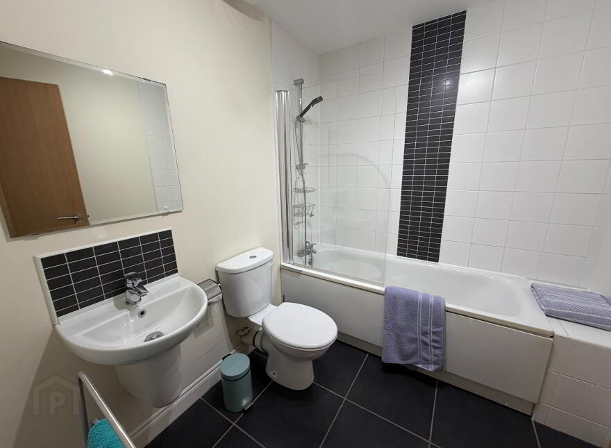 35, 9 Brown Square, Belfast, BT13 2BW