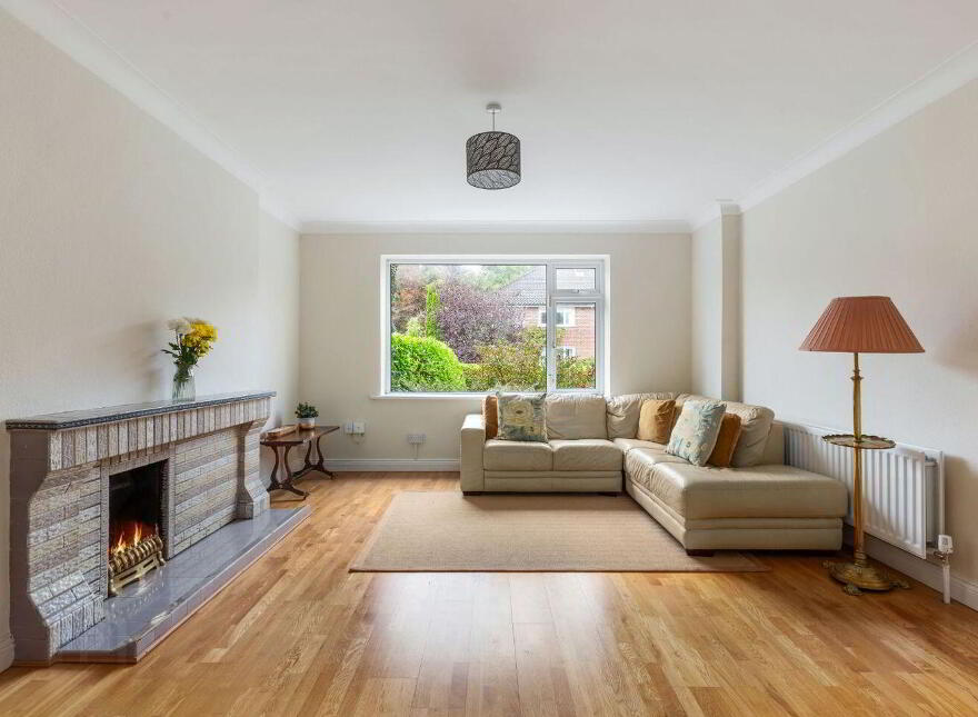 11 Southwood Park ( Off Mount Merrion Avenue), Blackrock, Blackrock, A94P7Y8