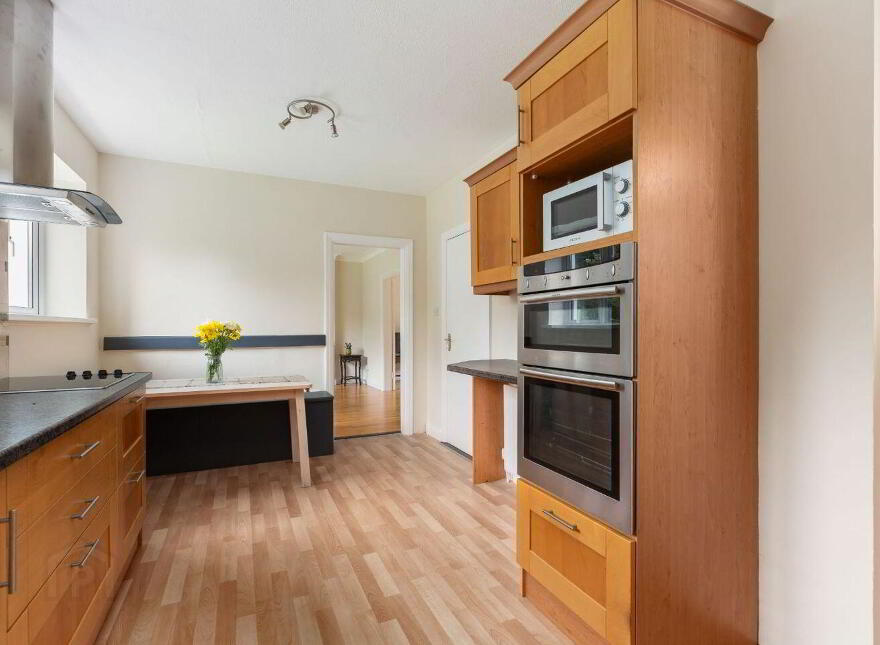 11 Southwood Park ( Off Mount Merrion Avenue), Blackrock, Blackrock, A94P7Y8