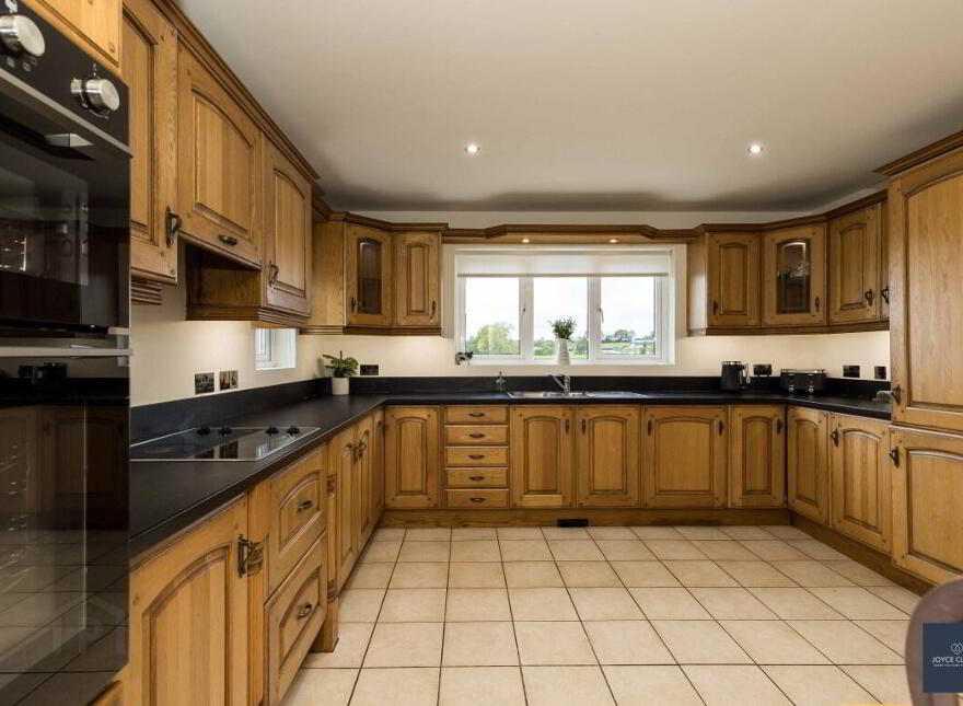 41 Ballindarragh Road, Markethill, BT60 1QB