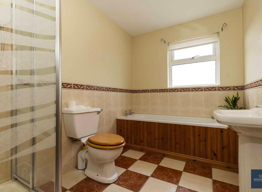 41 Ballindarragh Road, Markethill, BT60 1QB