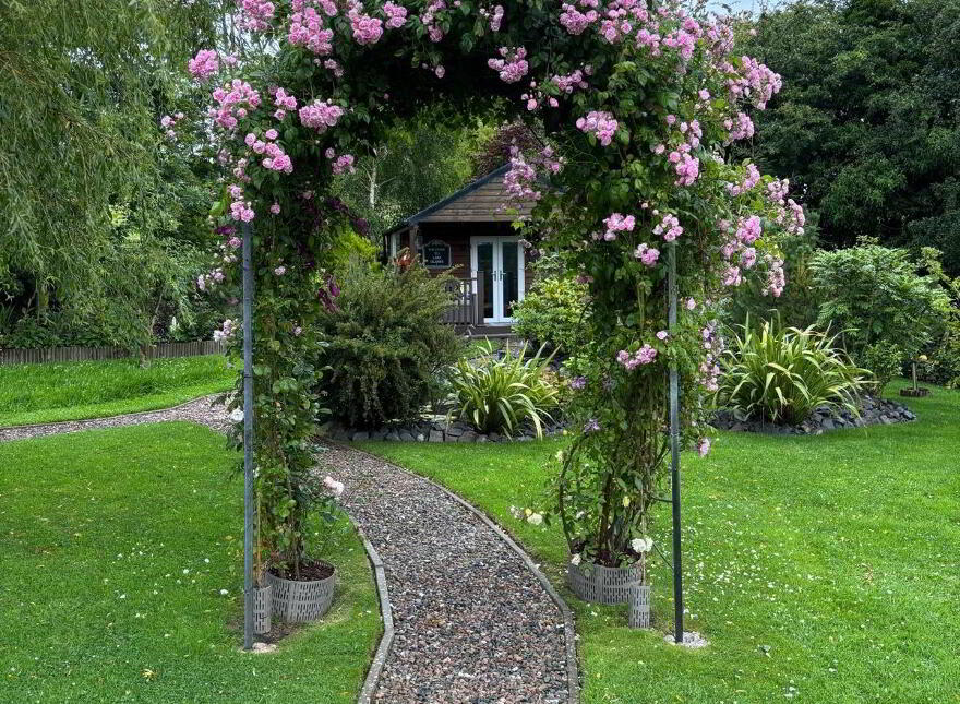 Fruitfield Cottage, 11 Kilmachugh Road, Markethill, BT60 2ET