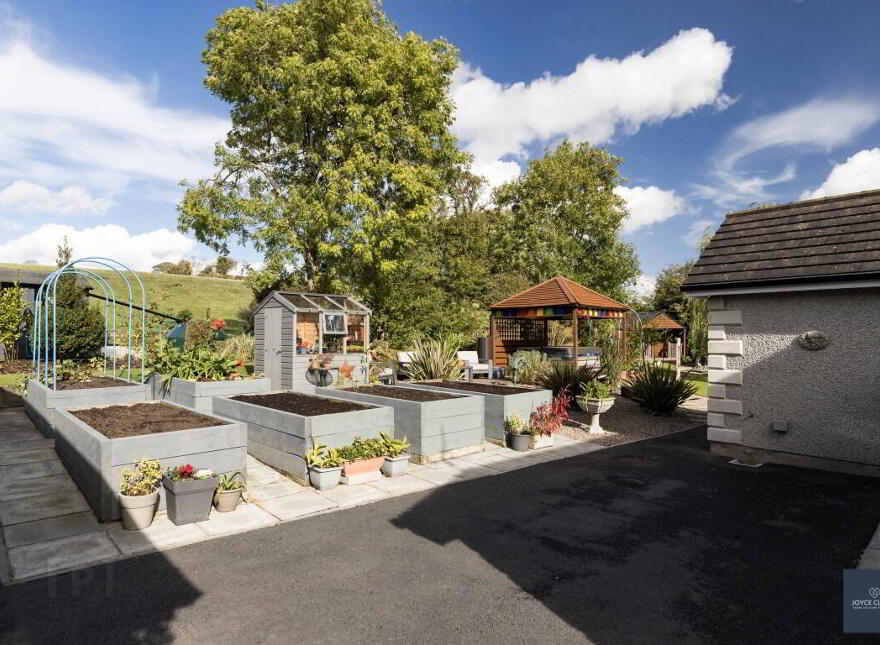Fruitfield Cottage, 11 Kilmachugh Road, Markethill, BT60 2ET