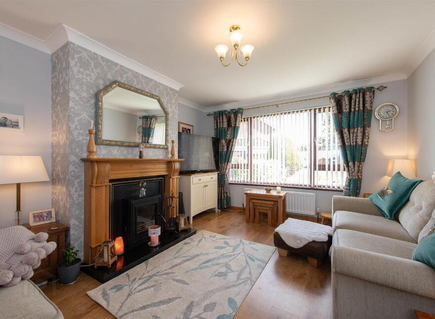 37 Shrewsbury Dale, Saintfield, BT24 7NE