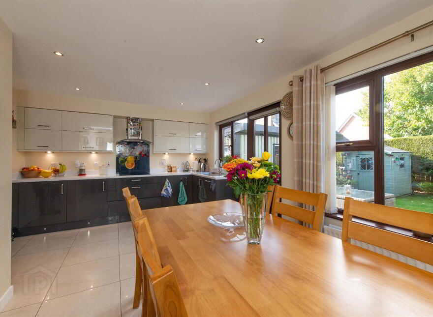 37 Shrewsbury Dale, Saintfield, BT24 7NE