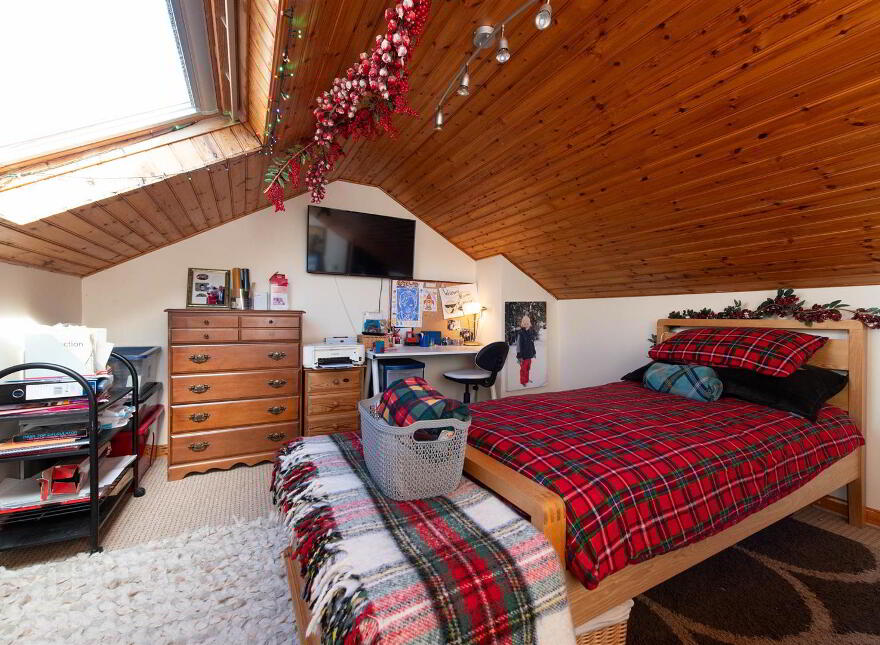 37 Shrewsbury Dale, Saintfield, BT24 7NE