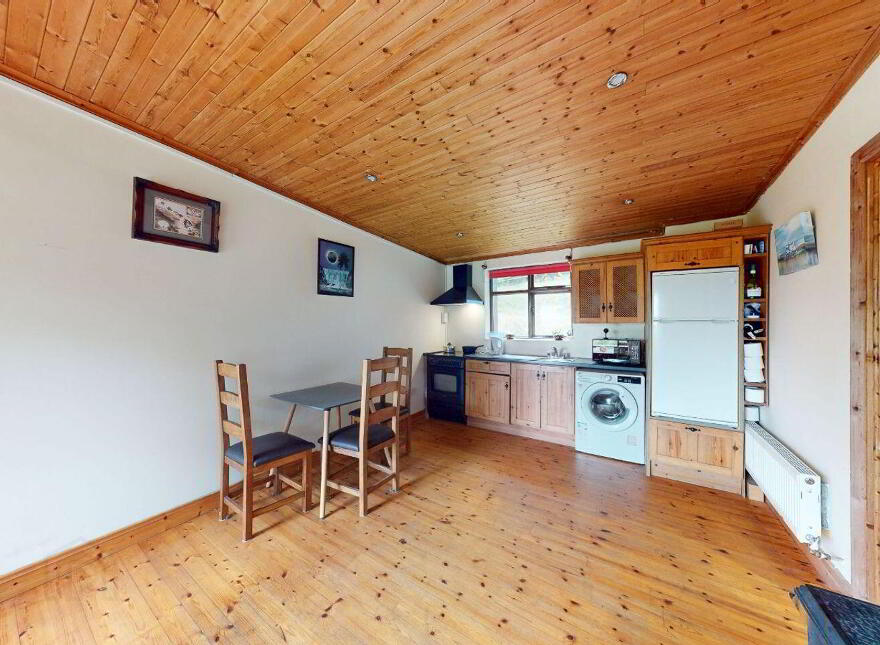 Quintagh, Valleymount, W91AYX6