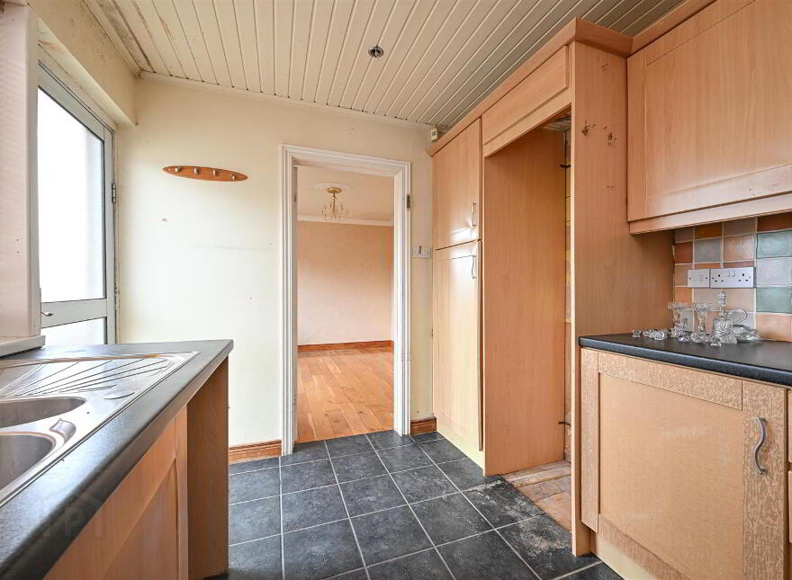8 Knockview Park, Newtownabbey, BT36 6TY