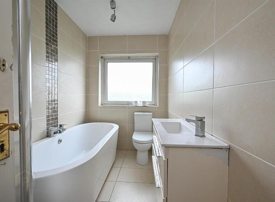 8 Knockview Park, Newtownabbey, BT36 6TY