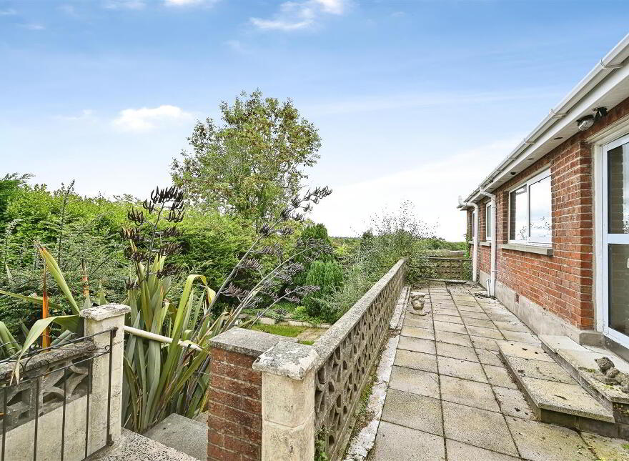 8 Knockview Park, Newtownabbey, BT36 6TY