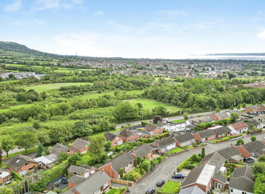 8 Knockview Park, Newtownabbey, BT36 6TY