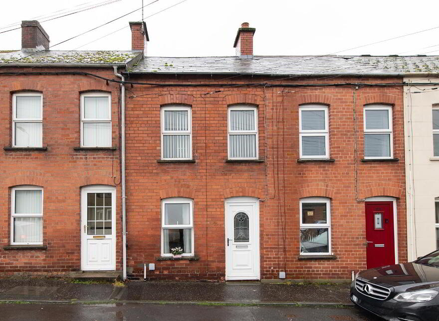 25 Antrim Road, Ballynahinch, BT24 8AN photo