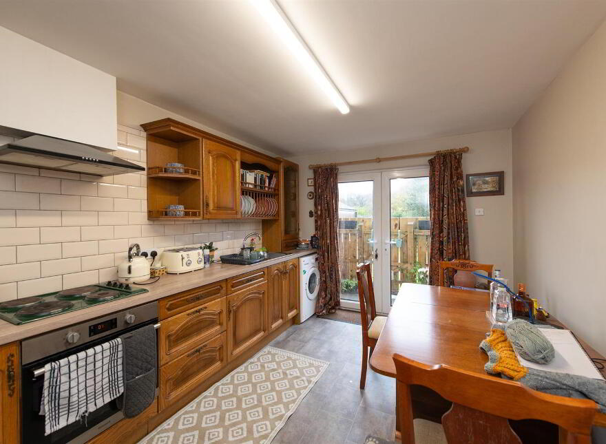 25 Antrim Road, Ballynahinch, BT24 8AN