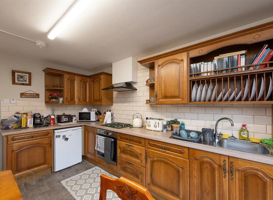 25 Antrim Road, Ballynahinch, BT24 8AN