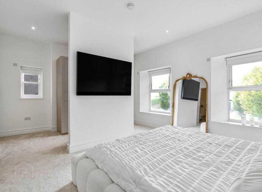 14 Grand Canal Street Upper, Ballsbridge, Grand Canal Dock, D04K1W8
