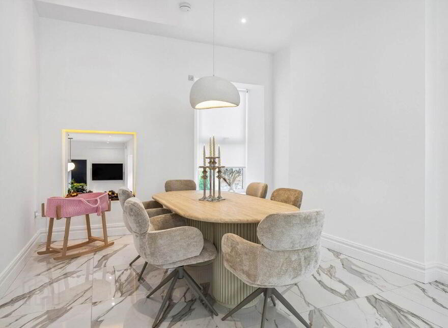With Site/ Commercial Unit To Rear, 14 Grand Canal Street Upper, B...Ballsbridge, D04K1W8