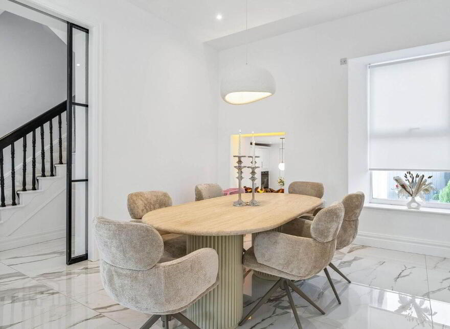 With Site/ Commercial Unit To Rear, 14 Grand Canal Street Upper, B...Ballsbridge, D04K1W8