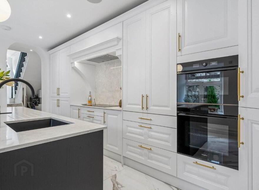 With Site/ Commercial Unit To Rear, 14 Grand Canal Street Upper, B...Ballsbridge, D04K1W8