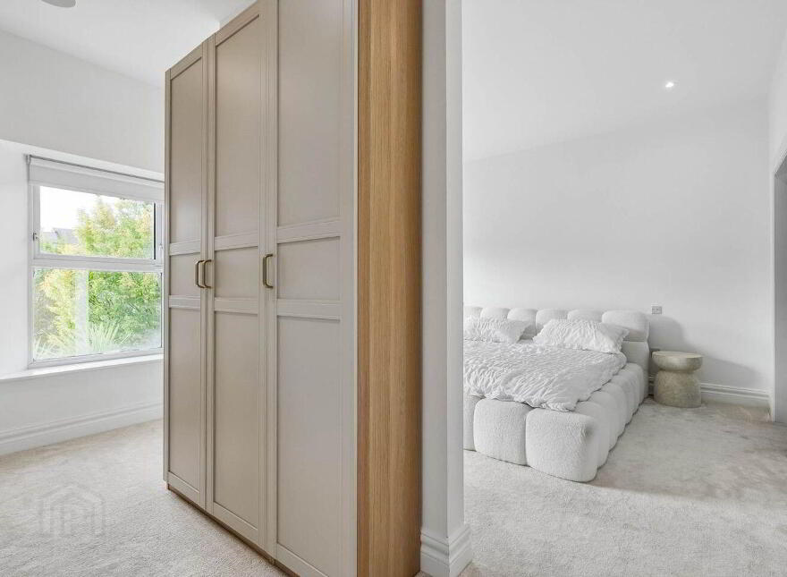 With Site/ Commercial Unit To Rear, 14 Grand Canal Street Upper, B...Ballsbridge, D04K1W8