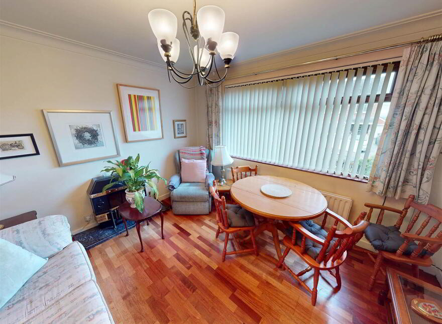 5 Pond Park Crescent, Lisburn, BT28 3JJ