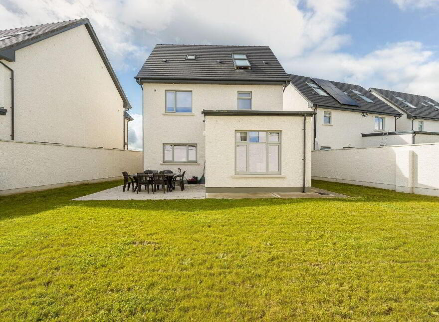 7 Clover Lawn, Janeville, Carrigaline, P43EY13