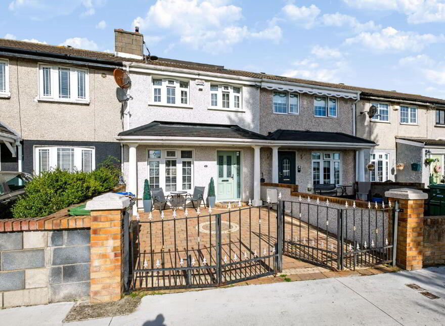 27 Woodbank Avenue, Finglas South, Dublin 11, D11E3P3