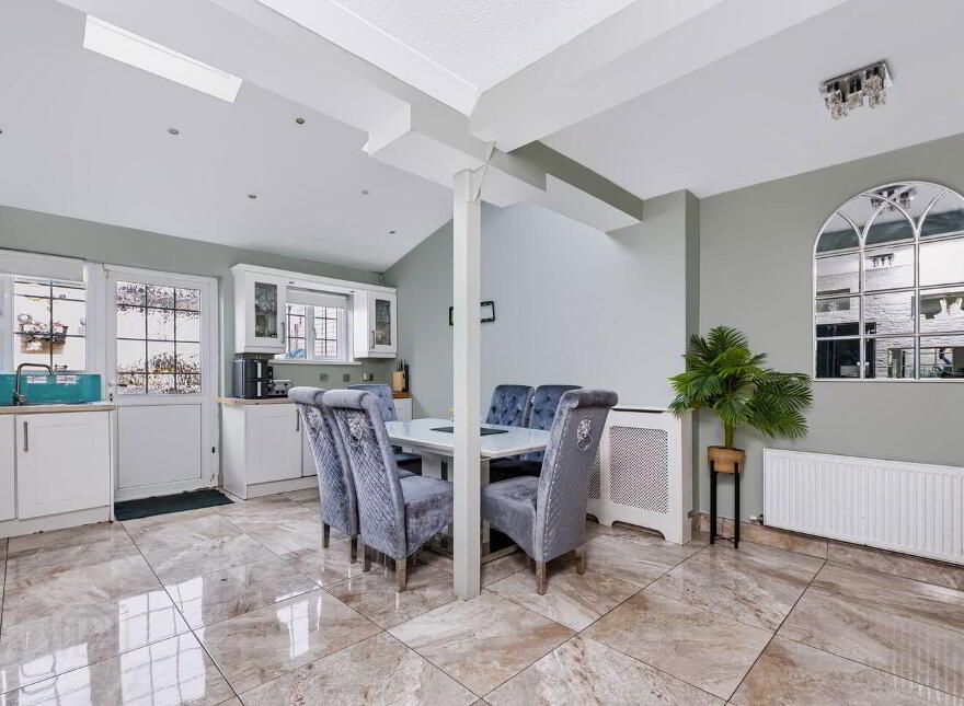27 Woodbank Avenue, Finglas South, Dublin 11, D11E3P3