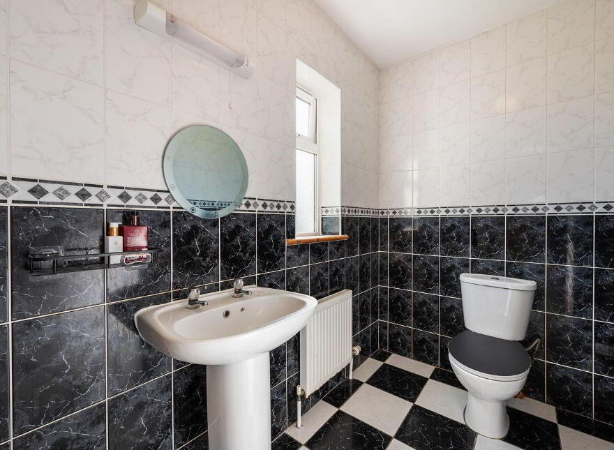 24 Templeroe, Shanballymore, Shanballymore, P51N978