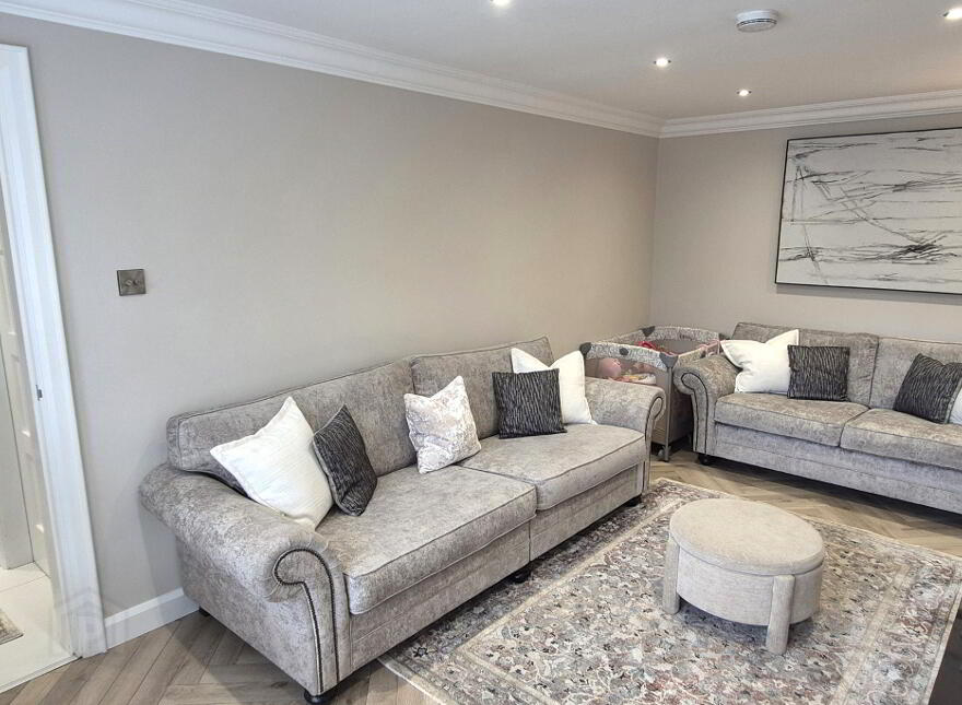 2 Orchard Row, Foyle Road, Derry, BT48 6SN
