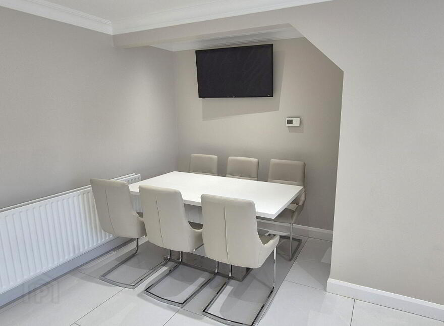 2 Orchard Row, Foyle Road, Derry, BT48 6SN