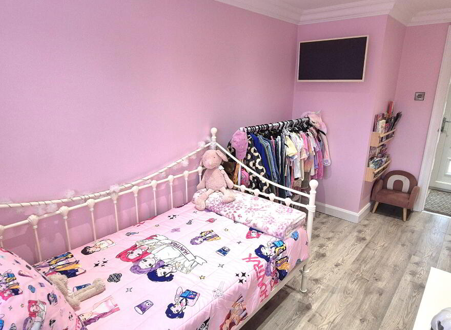 2 Orchard Row, Foyle Road, Derry, BT48 6SN