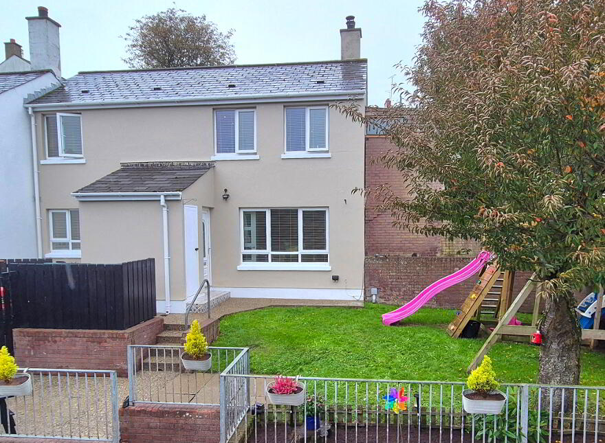 2 Orchard Row, Foyle Road, Derry, BT48 6SN