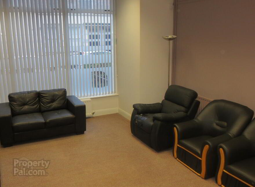 Fitzwilliam Halls, Serviced Accommodation, 3 Fitzwilliam Street, Queen...Belfast, BT9 6AW