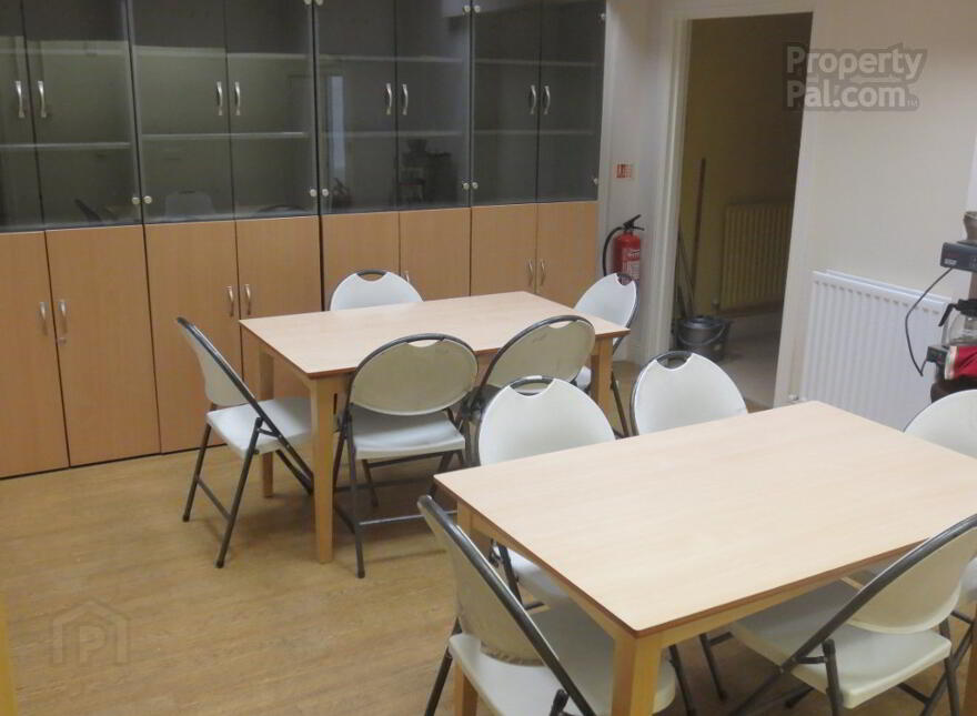 Fitzwilliam Halls, Serviced Accommodation, 3 Fitzwilliam Street, Queen...Belfast, BT9 6AW