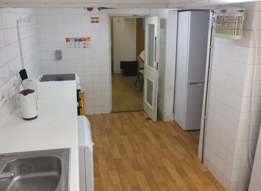 Fitzwilliam Halls, Serviced Accommodation, 3 Fitzwilliam Street, Queen...Belfast, BT9 6AW