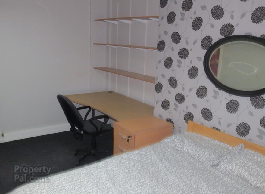 Fitzwilliam Halls, Serviced Accommodation, 3 Fitzwilliam Street, Queen...Belfast, BT9 6AW