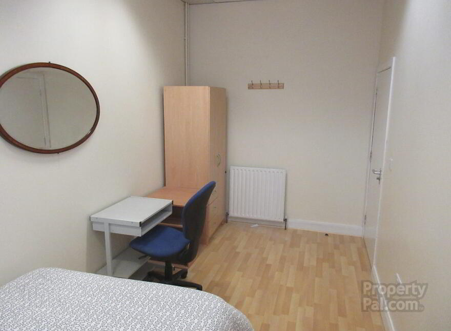Fitzwilliam Halls, Serviced Accommodation, 3 Fitzwilliam Street, Queen...Belfast, BT9 6AW