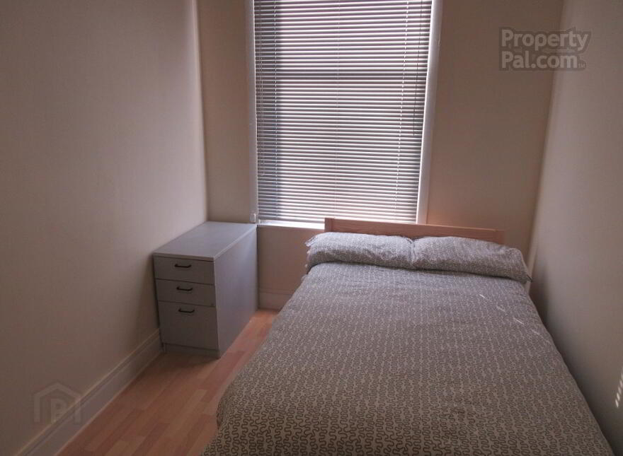 Fitzwilliam Halls, Serviced Accommodation, 3 Fitzwilliam Street, Queen...Belfast, BT9 6AW