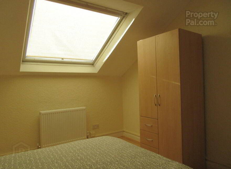 Fitzwilliam Halls, Serviced Accommodation, 3 Fitzwilliam Street, Queen...Belfast, BT9 6AW