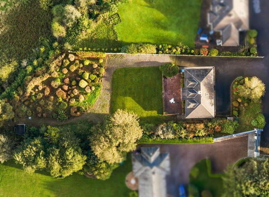 Rivendell, Knocknacurra, Kinsale, P17XV07