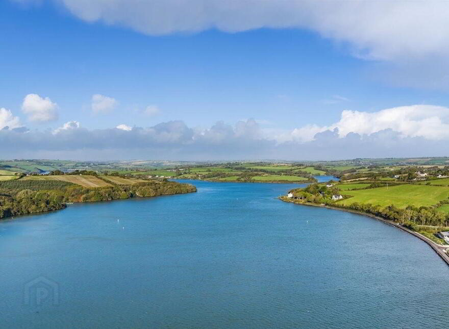 Rivendell, Knocknacurra, Kinsale, P17XV07