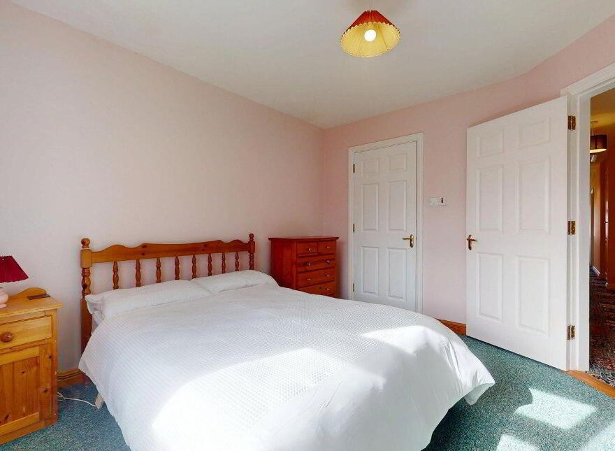 15 Manor Village, Westport Road, Castlebar, F23VP23