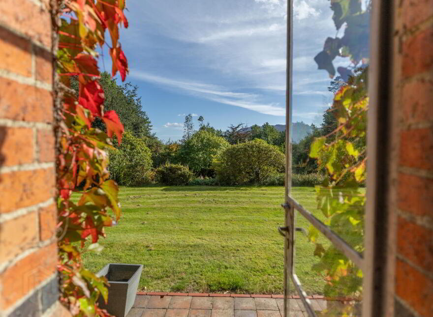 Rathturret, 12 Rath Road, Warrenpoint, Newry, BT34 3RX