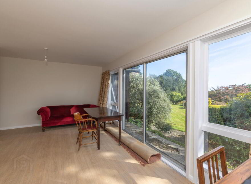 Rathturret, 12 Rath Road, Warrenpoint, Newry, BT34 3RX