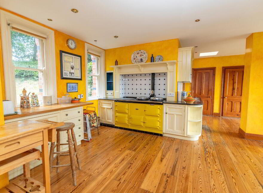 Rathturret, 12 Rath Road, Warrenpoint, Newry, BT34 3RX