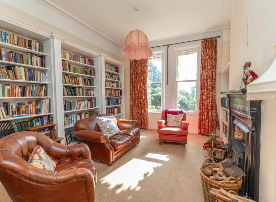 Rathturret, 12 Rath Road, Warrenpoint, Newry, BT34 3RX