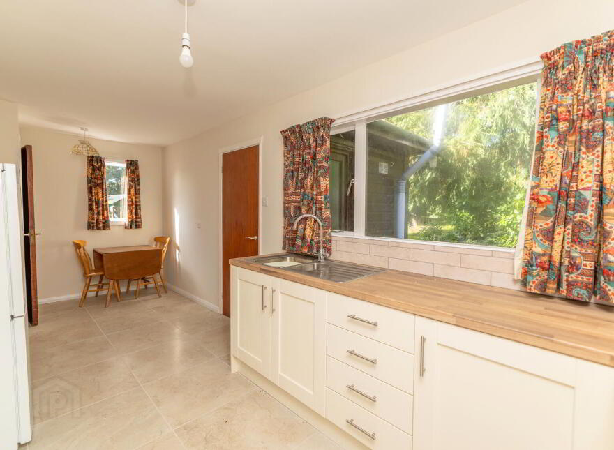 Rathturret, 12 Rath Road, Warrenpoint, Newry, BT34 3RX